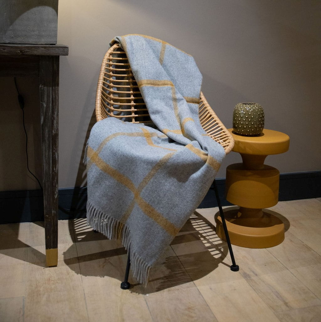 Merino Lambswool Throw in Grey Mustard Pane