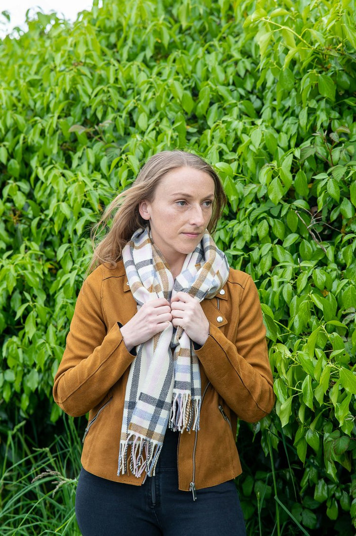 Merino Lambswool Scarf Milk & Honey