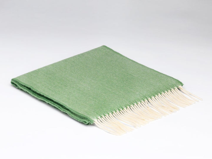 Merino Lambswool Scarf in Golf Green