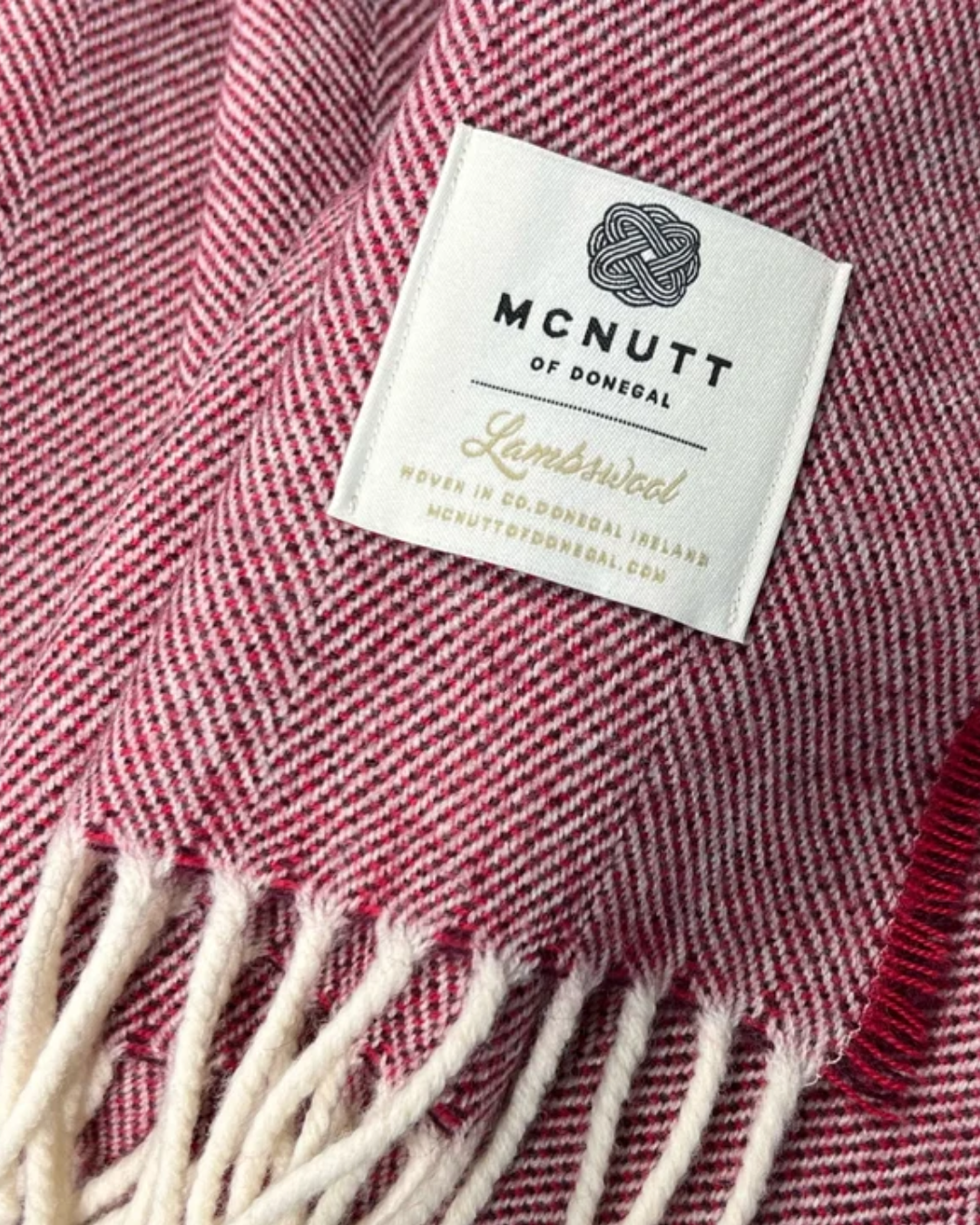 Merino Supersoft Throw in Cranberry