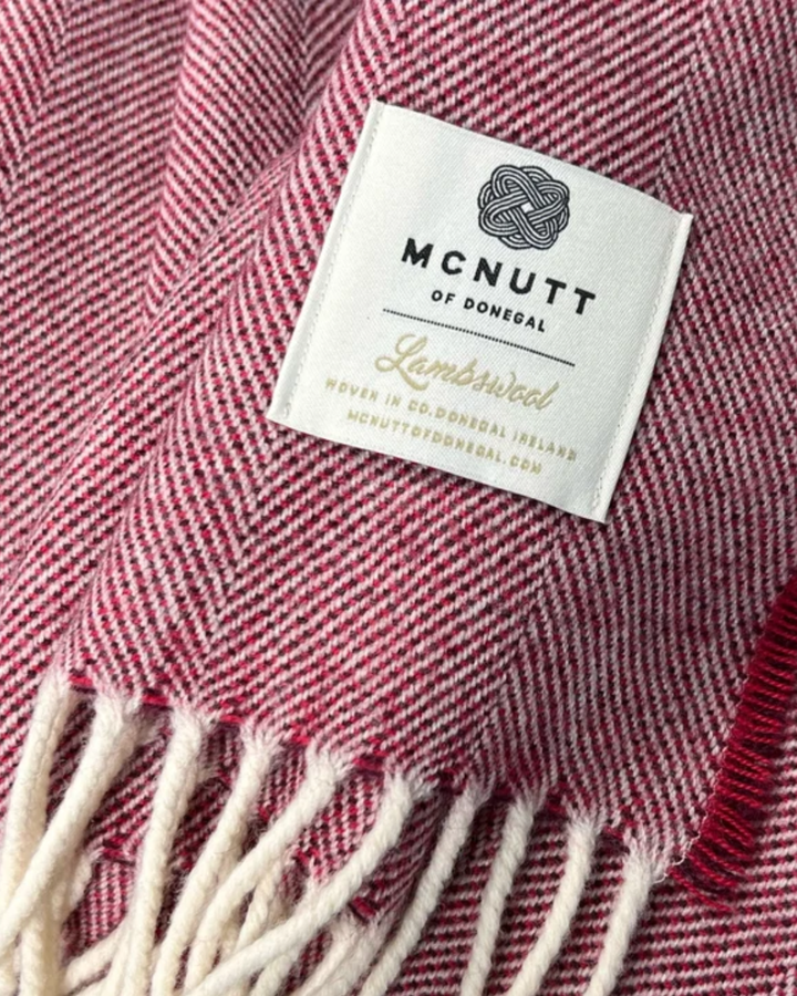 Merino Supersoft Throw in Cranberry