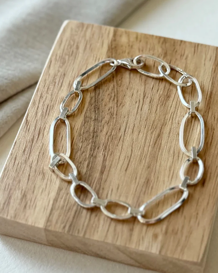 The Strand Posts Bracelet in Silver