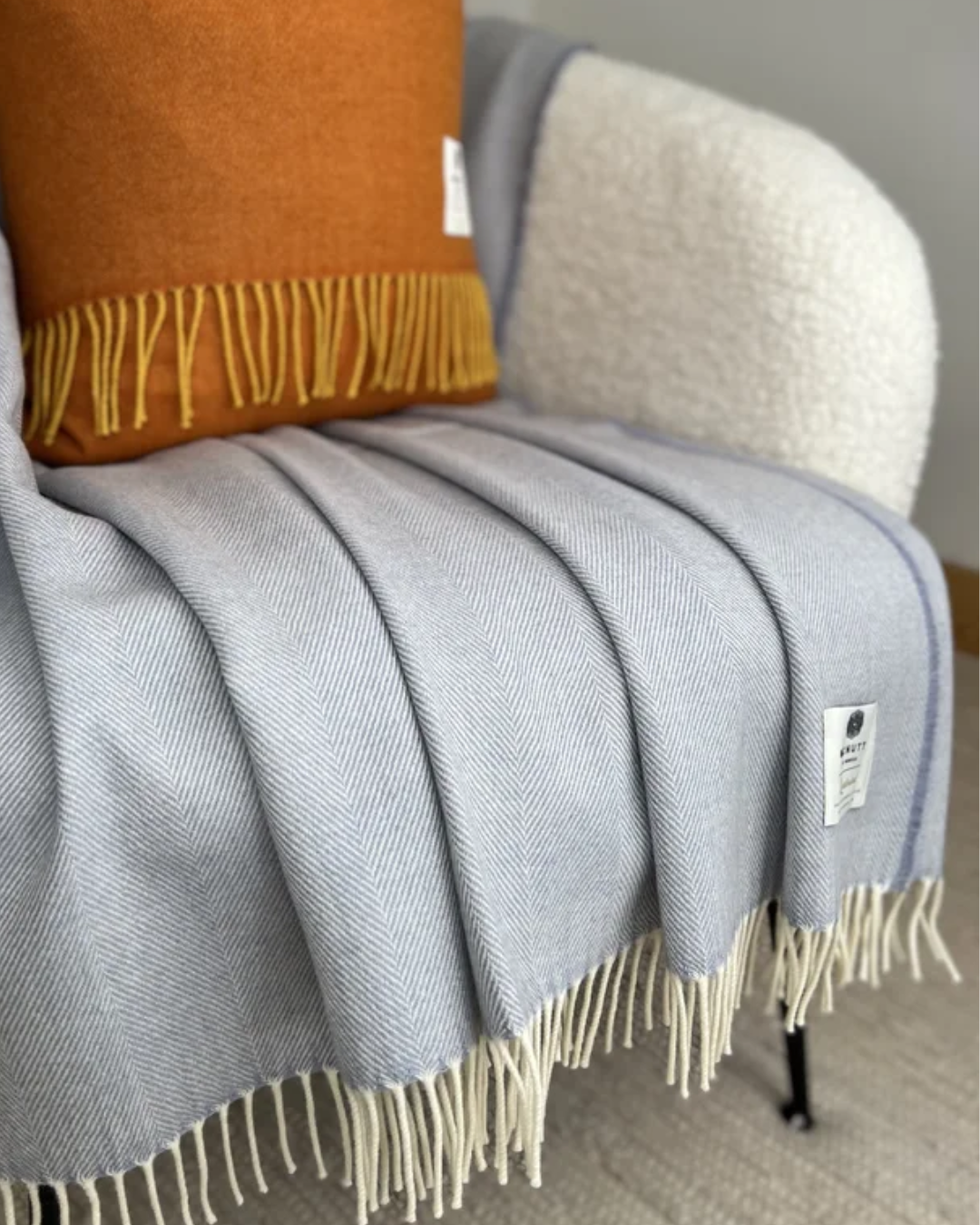 Merino Supersoft Throw in Smoke Grey