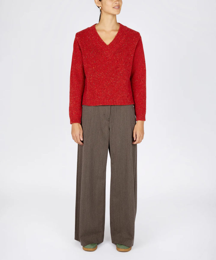 Cashmere blend Kayla V Neck Jumper in Chilli Red