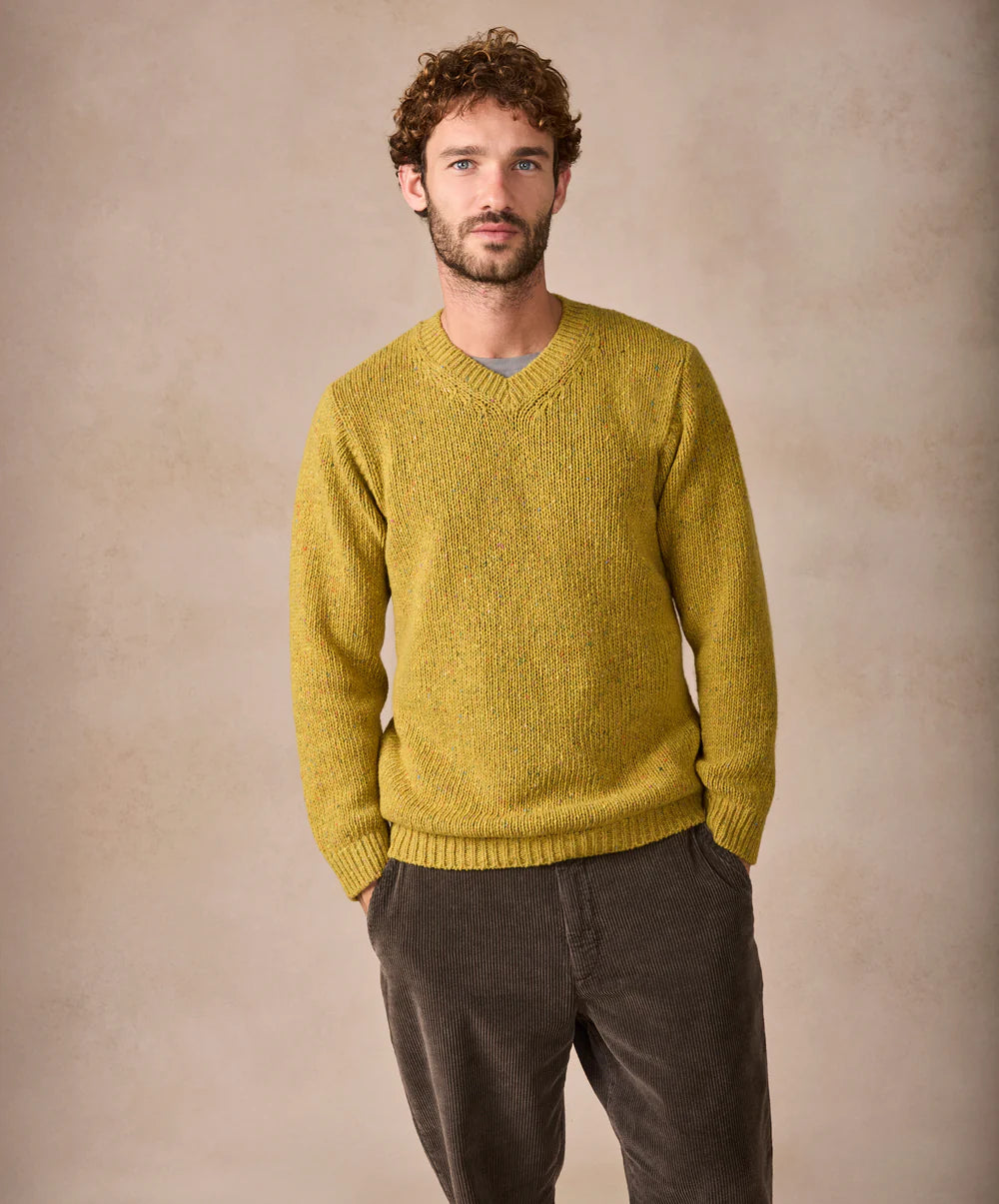 Kilbride V Neck Sweater in Lichen