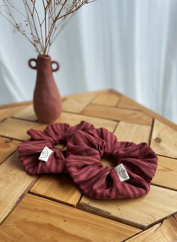 Linen Scrunchie in Cherry Stripe