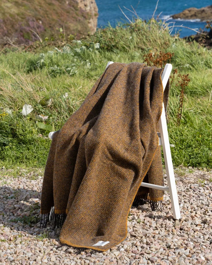 Collection Merino Wool Throw – Oregon Brown