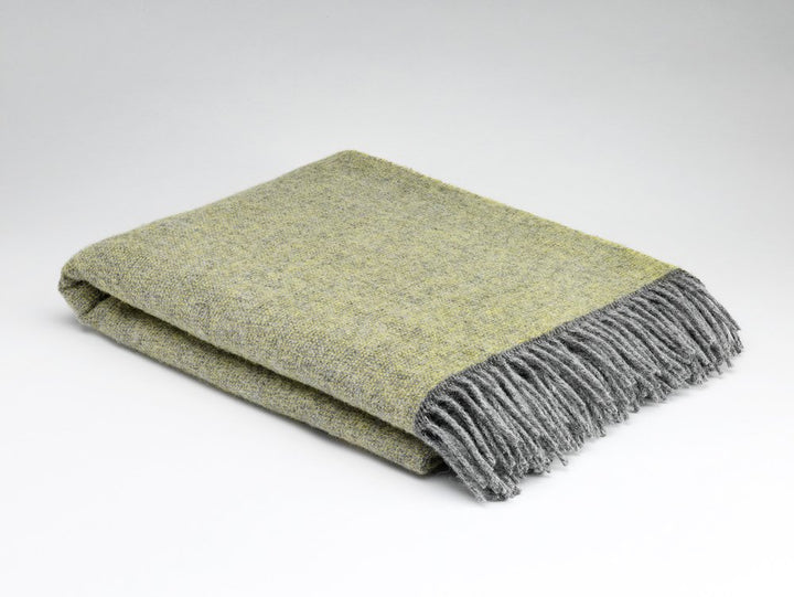 Wool Throw in Cosy Lemon