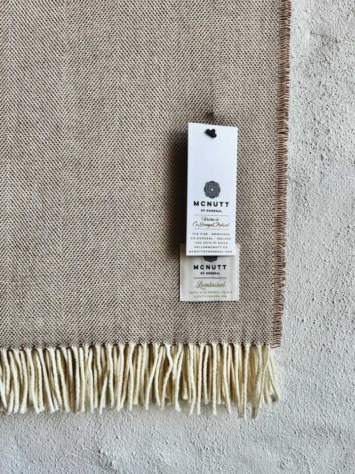 McNutt Throw supersoft spotted buttersco