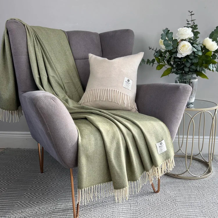 Merino Supersoft Throw in Green Fern