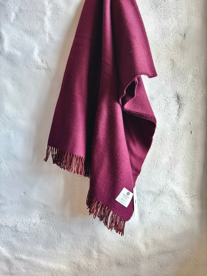 Merino Supersoft Throw in Oxblood