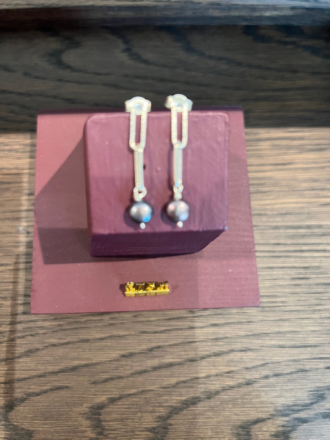 Chain Drop Peacock Pearl Earrings