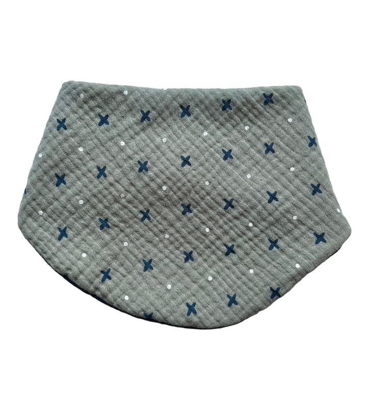 Noughts & Crosses Green Bib