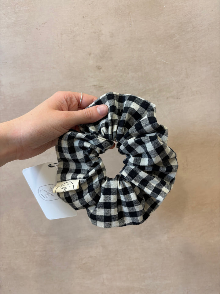 Linen Hair Scrunchie in Humbug