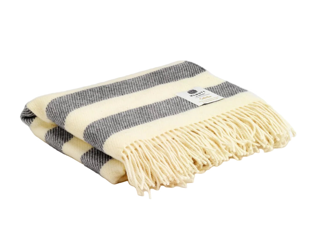 Mini Blanket in Playful Shadow Grey