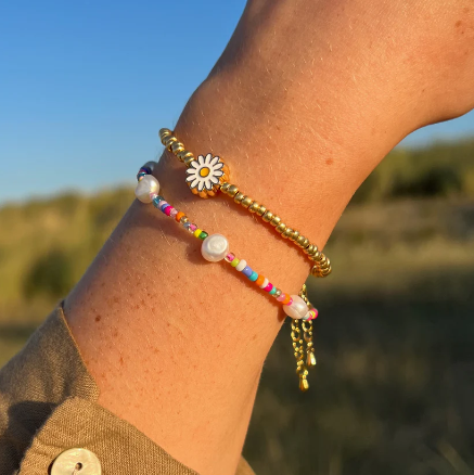 Gold Daisy Bracelet