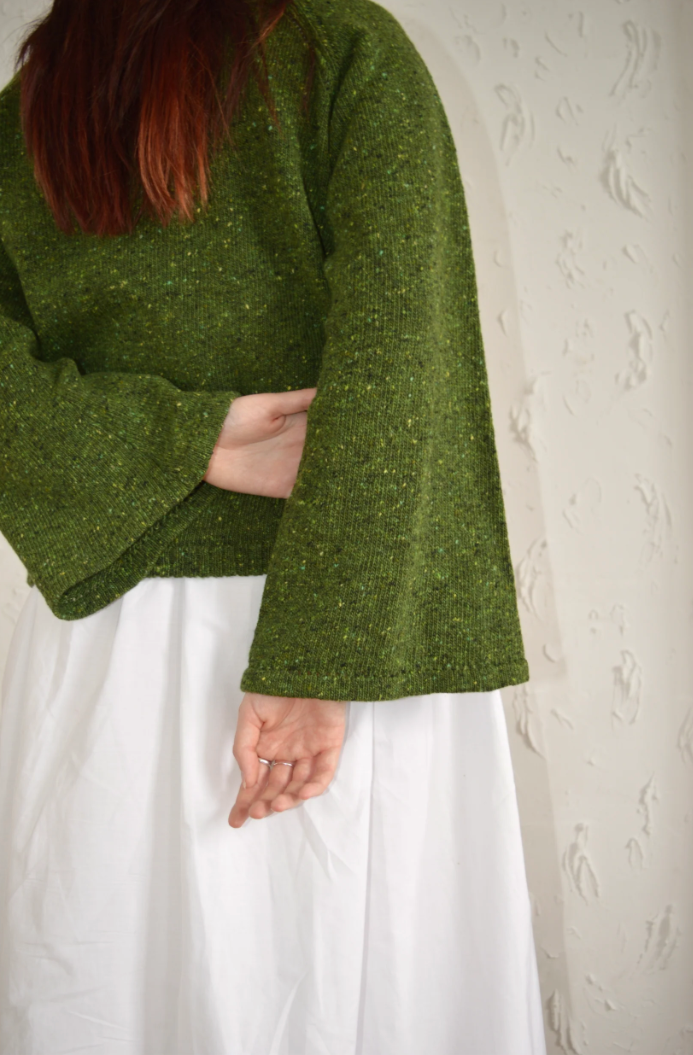 The Bell Sweater in Golf Green, Large