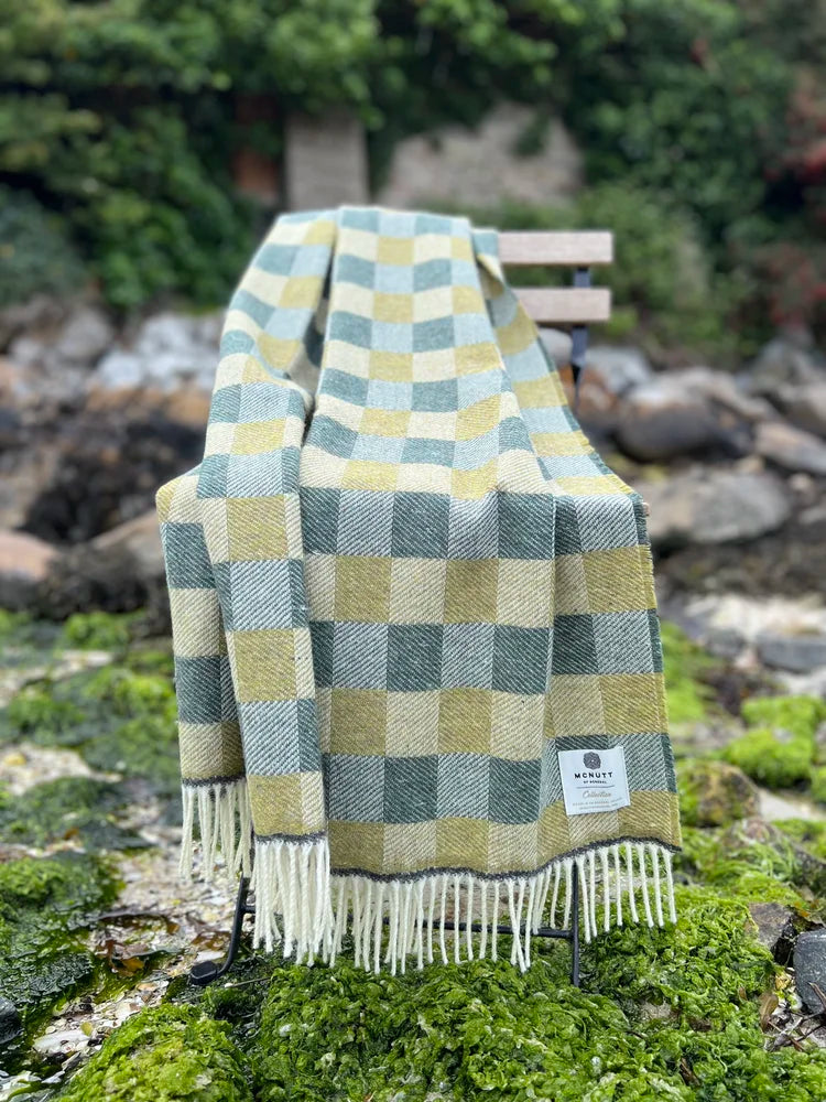 Collection Merino Wool Throw – Shamrock Green