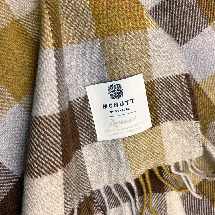 Merino Throw in Caramello