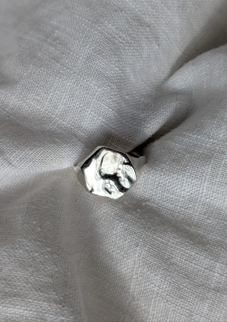 Silver Causeway Signet Ring