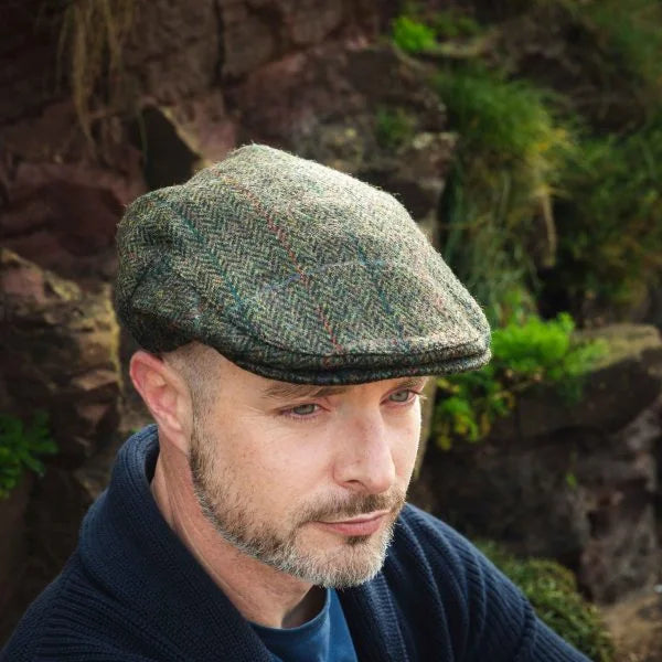 Tweed Cap In Dark Green/Black Herringbone