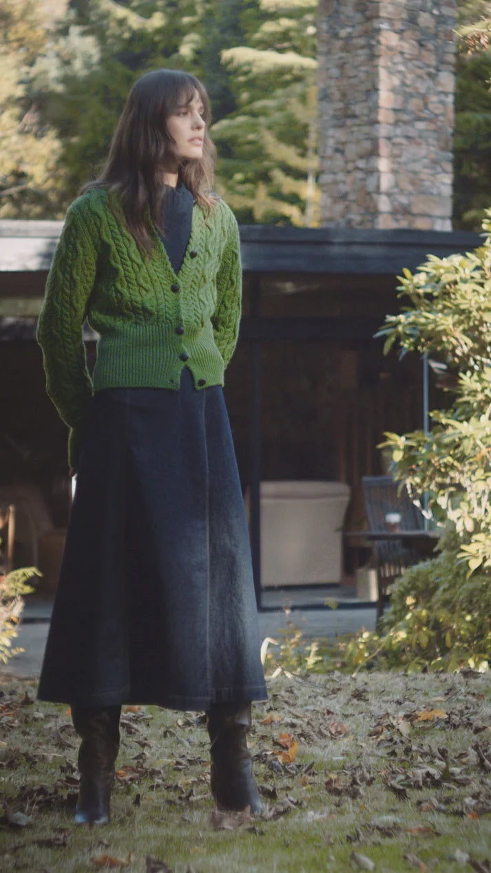 Elva Merino Cardigan in Moss Green