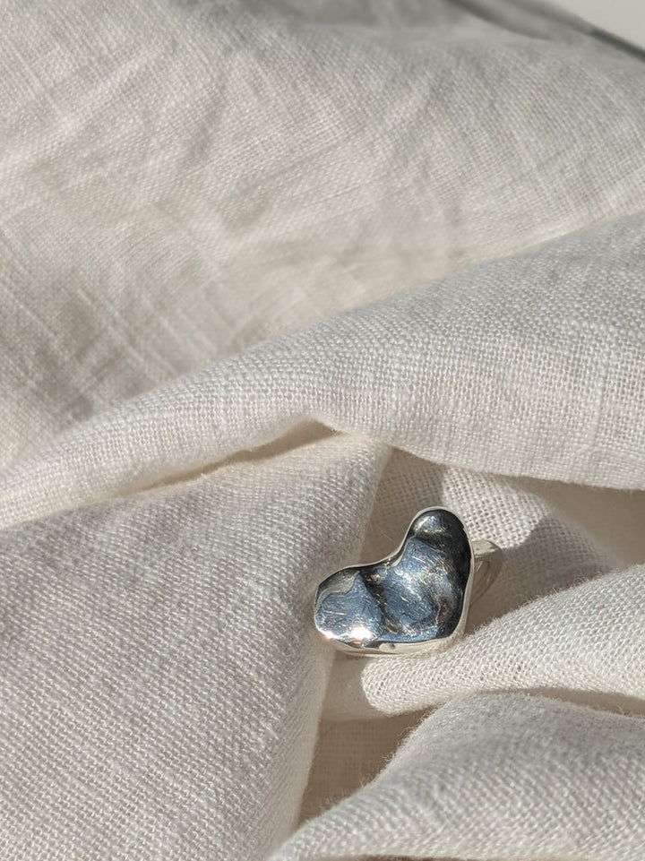 Gra Heart Silver Ring