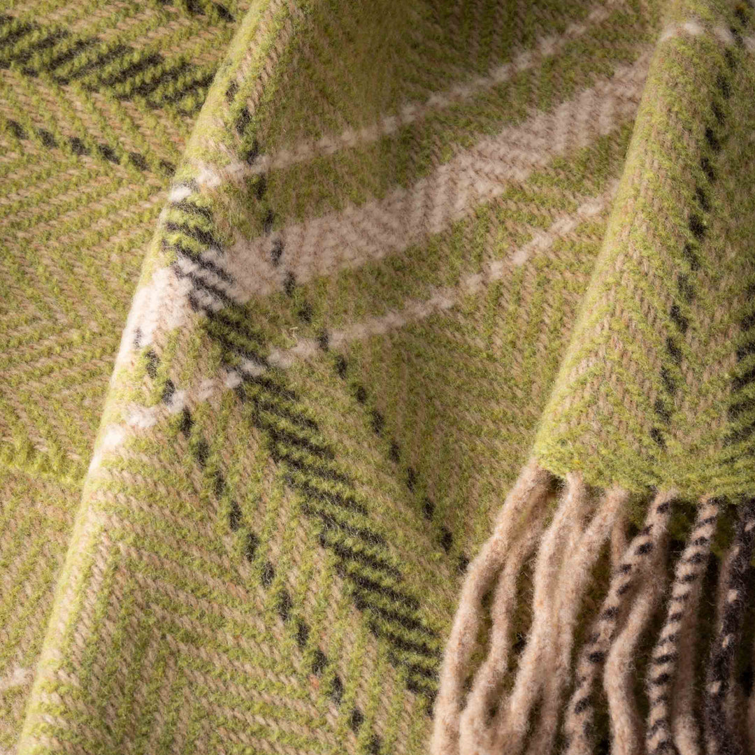 Merino Cashmere Throw Green,Beige,Cream Overcheck