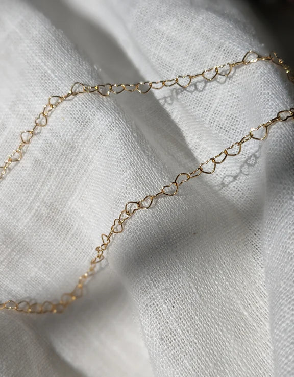 Heartie Short Chain in Gold Vermeil