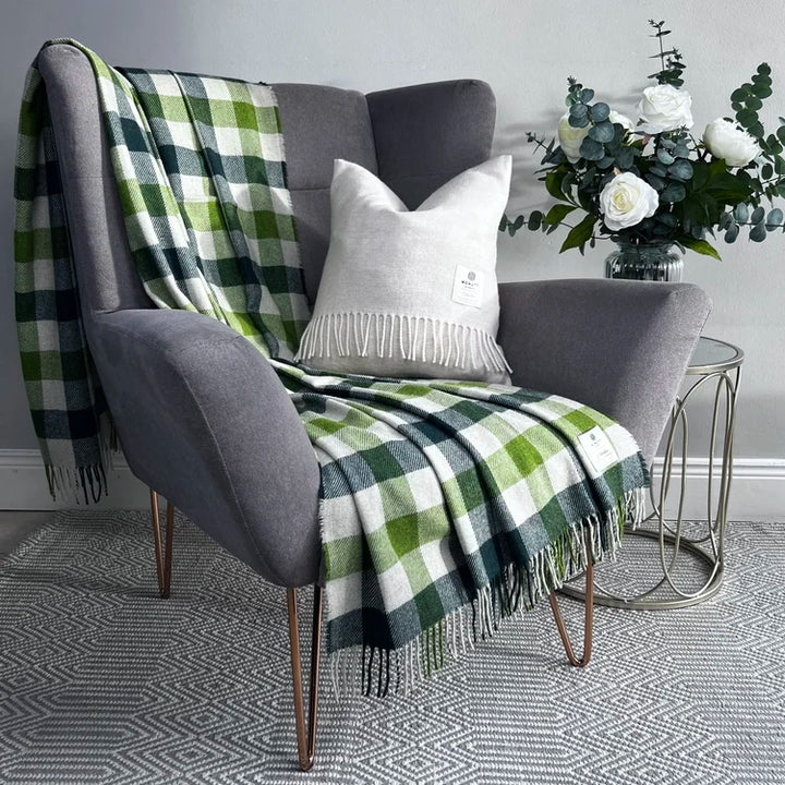 Eco Wool Throw in Hunter Green Plaid