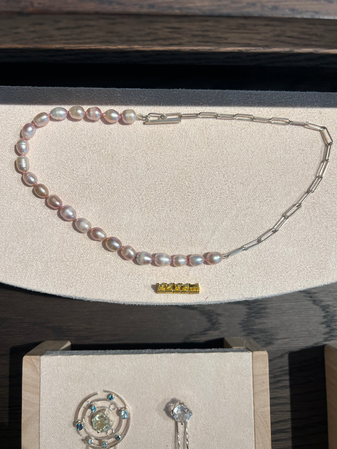 Rose Pearl Chain Neckace