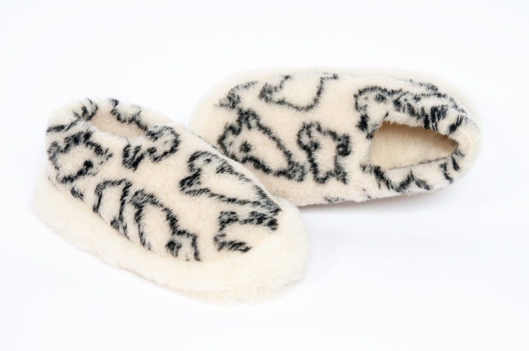 Fleece Wool Slippers in Sheep Print