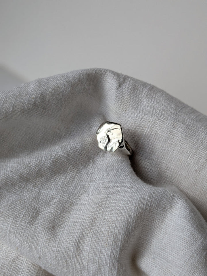 Silver Causeway Signet Ring